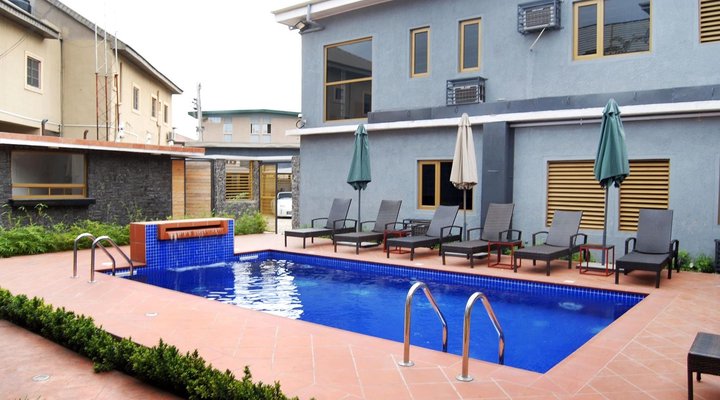 Kings Celia Hotel & Suites