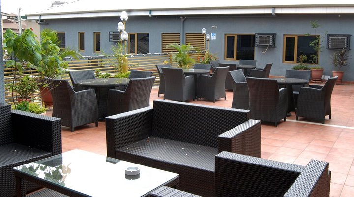 Kings Celia Hotel & Suites