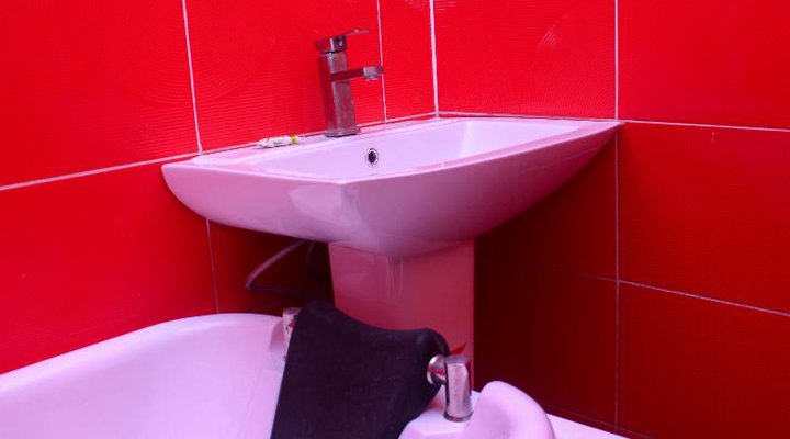 Hotel 100 and Suites