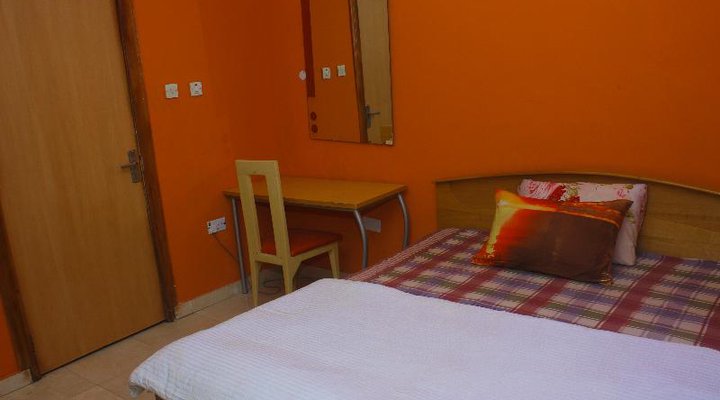 Hotel 100 and Suites