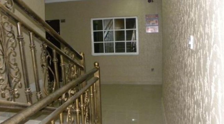 Grandy Suites Hotel