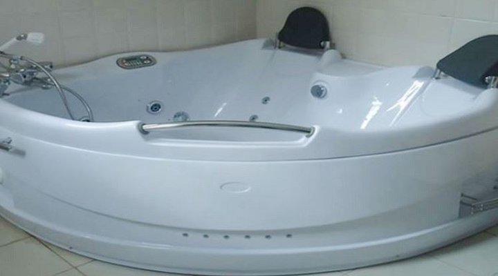 Karen Inn and Suites