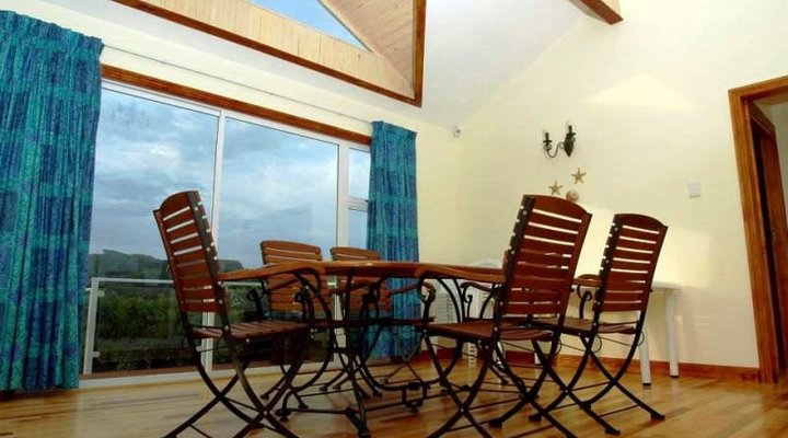 Rugged Rocks Beach Cottages