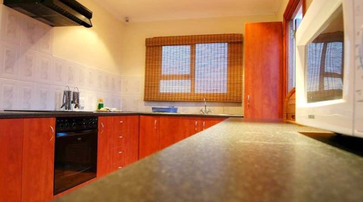 Rugged Rocks Beach Cottages