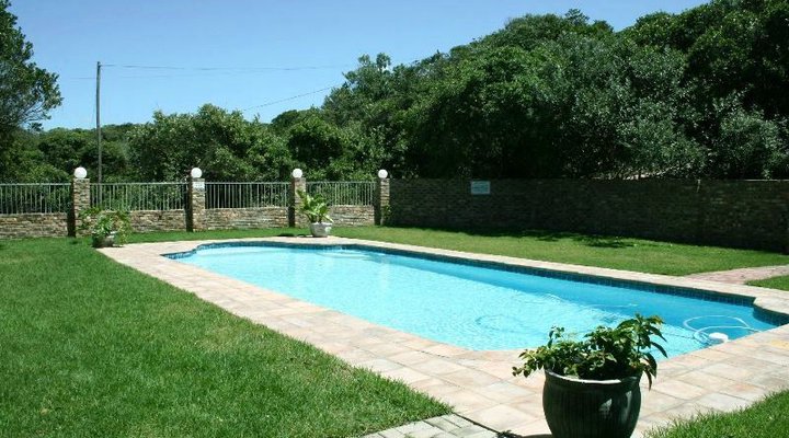 Rugged Rocks Beach Cottages