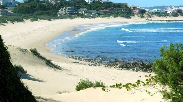 Rugged Rocks Beach Cottages
