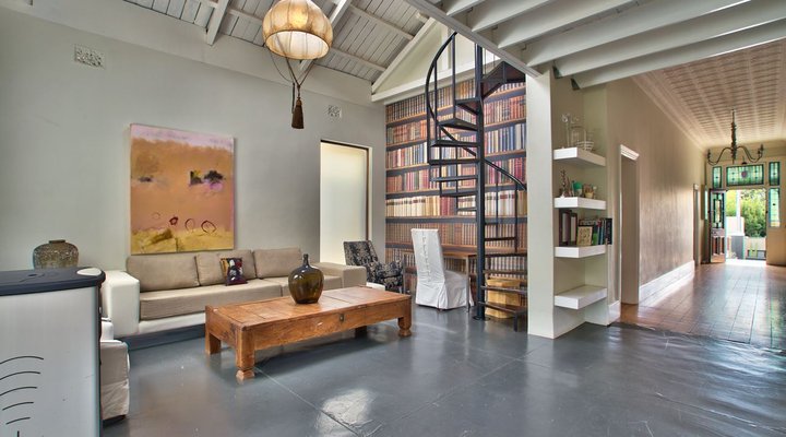Gorgeous Tamboerskloof Holiday Home