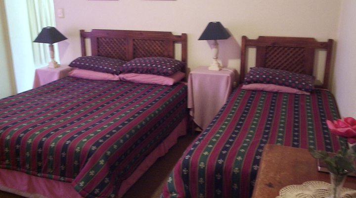 Guinea-fowl Guest House
