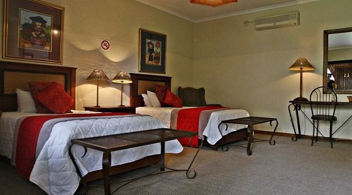 Sundowner Lodge