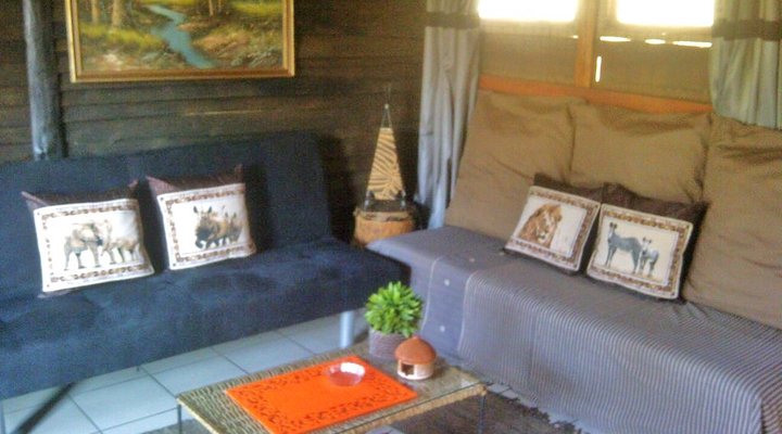Cosy African Bush-cabin Retreat