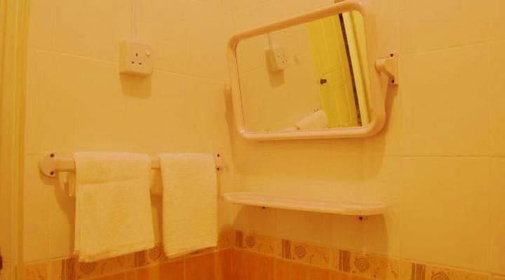 Vaali Beach Lodge Maldives