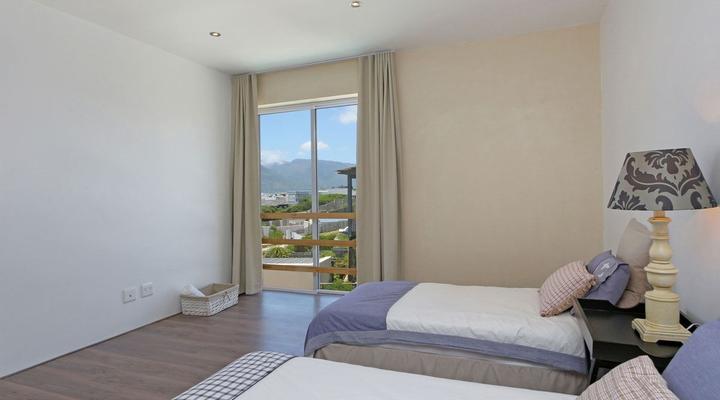 Greenways Beach House