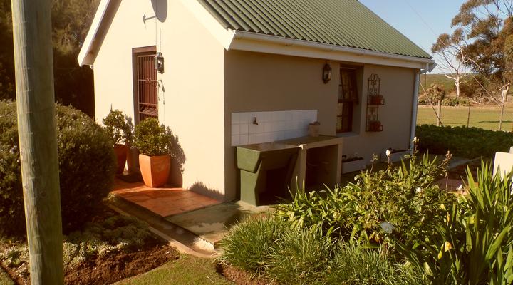 Staandakkie Guest Cottage - Solar Operated