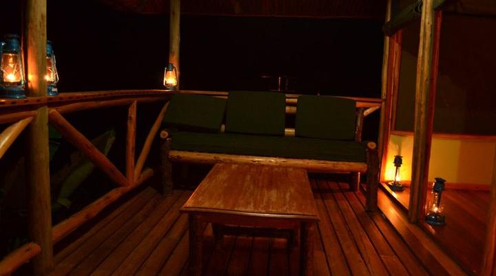 Twin Lake Safari Lodge