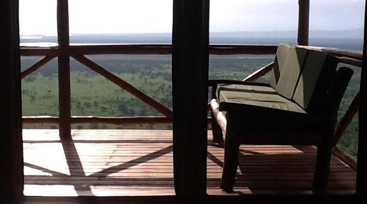 Twin Lake Safari Lodge