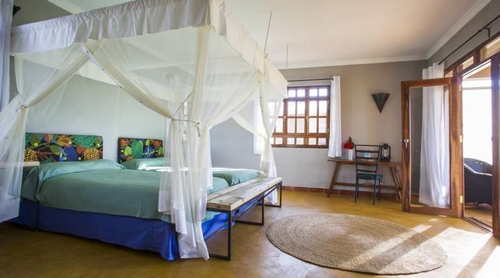 Farm House Valley Lodge