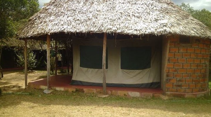 Miti Mingi Eco Camp