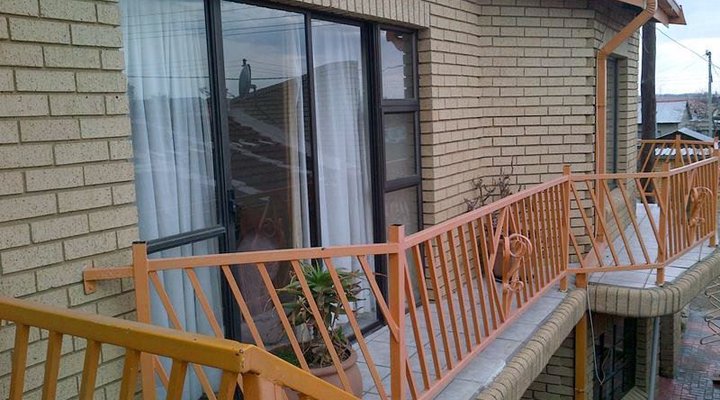 Thuthukani Guest House