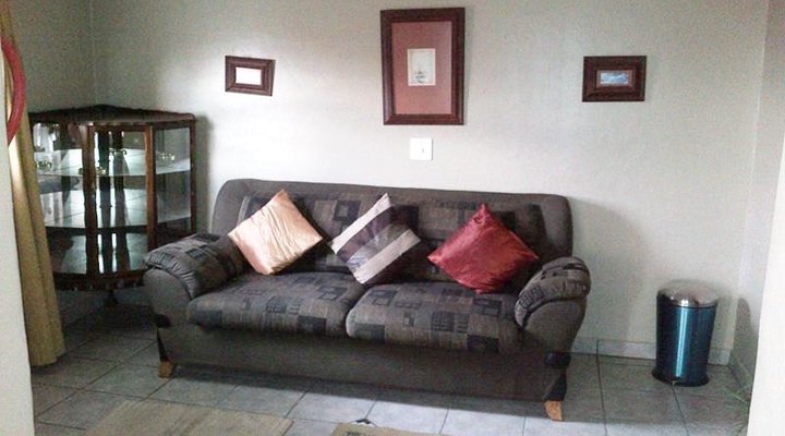 Thuthukani Guest House