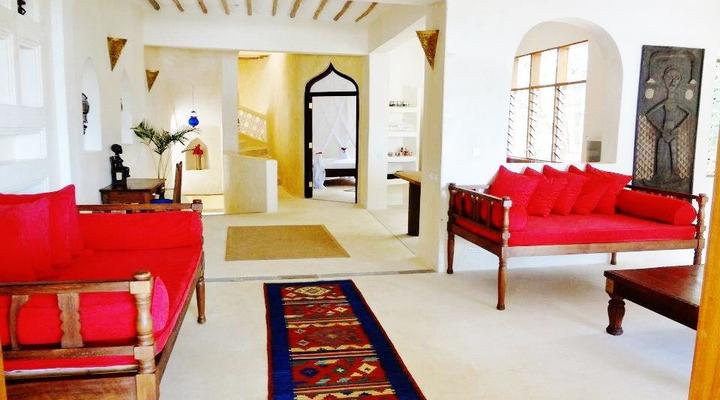 Tamani @ Galu Beach Sea Lodge