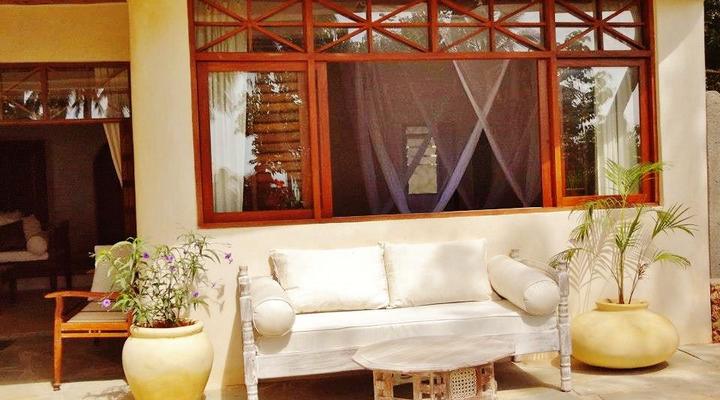 Tamani @ Galu Beach Sea Lodge