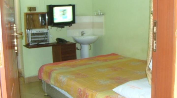 Gateway Paradise Hotel