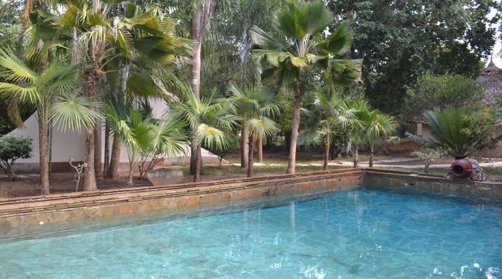 Afrika Pearl and Spa