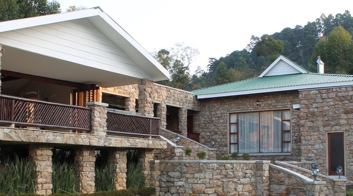 Silverstone Falls Lodge