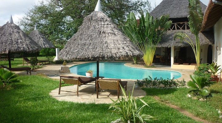 Maua Lodge