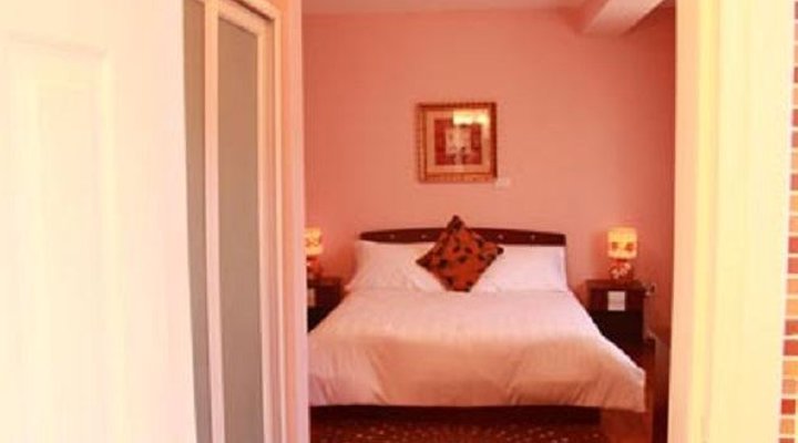 Molla Guest House