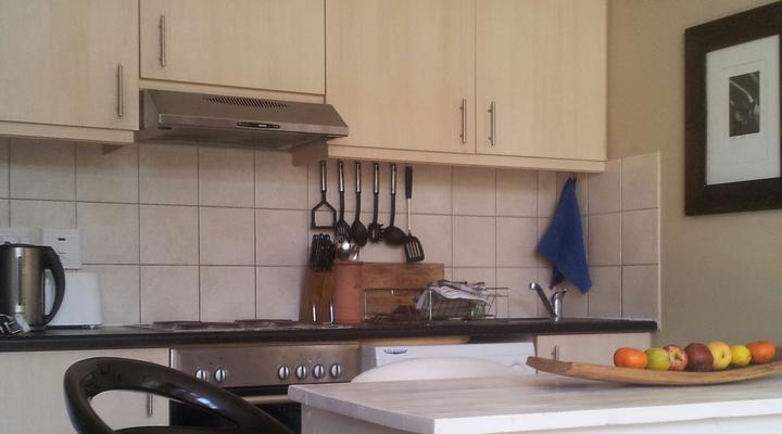 Apartment 809 @ 4 Seasons