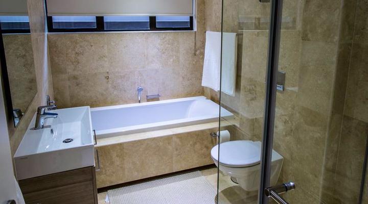 18 Tinderwood on the Lake