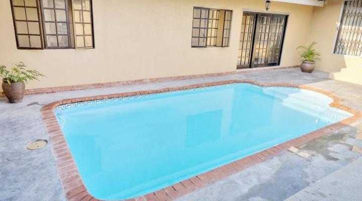 Zanele Executive Guest House