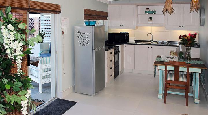 Happy Days Holiday Flats