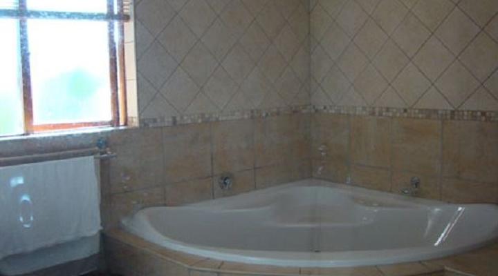 Hazy River Country Estate 21