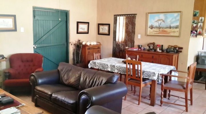 LeNgwenya Private Game Lodge