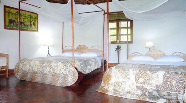 Nyinabulitwa Country Resort & Safari Camp