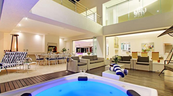 Hollywood Mansion Camps Bay