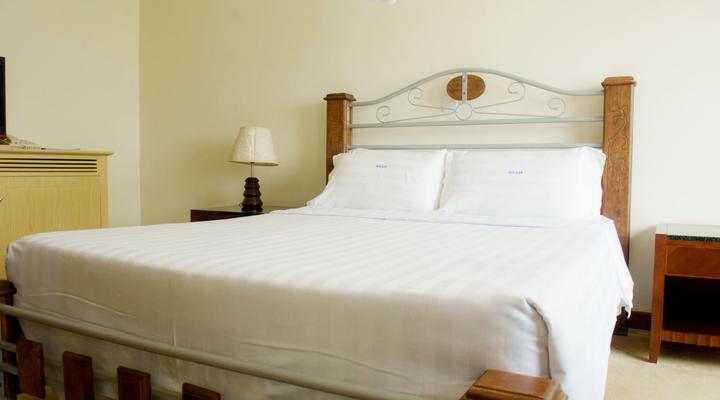 Churchill Court Hotel