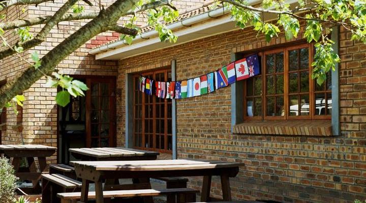 Fat Pony Backpackers & Riding Centre