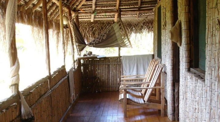 Nao Faz Mal - The Nut Hut