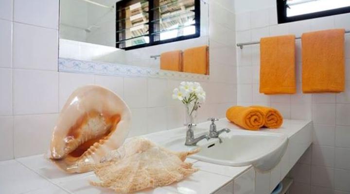 Coral Beach Cottages