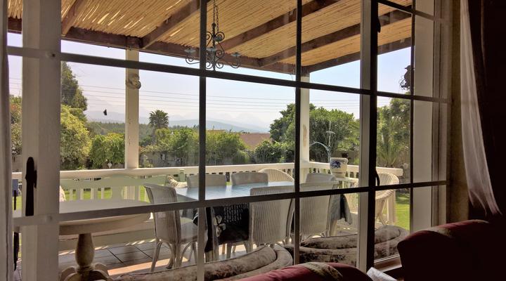 Sunny Family-Friendly Home