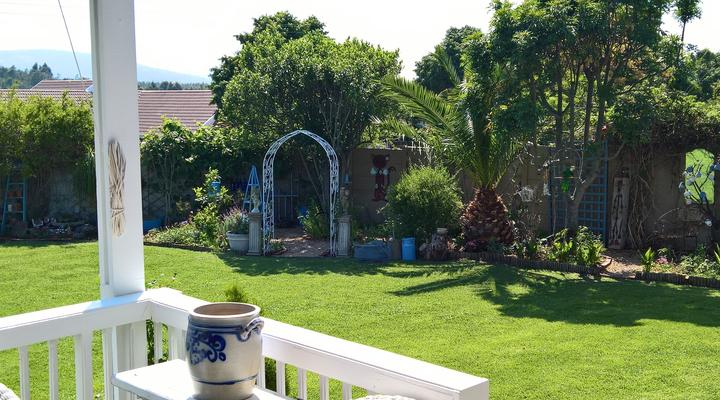 Sunny Family-Friendly Home