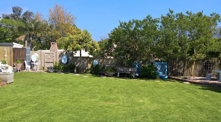 Sunny Family-Friendly Home