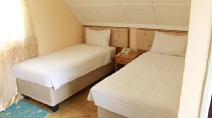 Sunset Junction Lodge