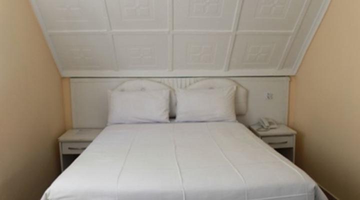 Sunset Junction Lodge