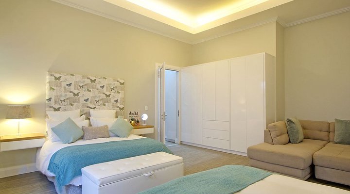 Canal Villa