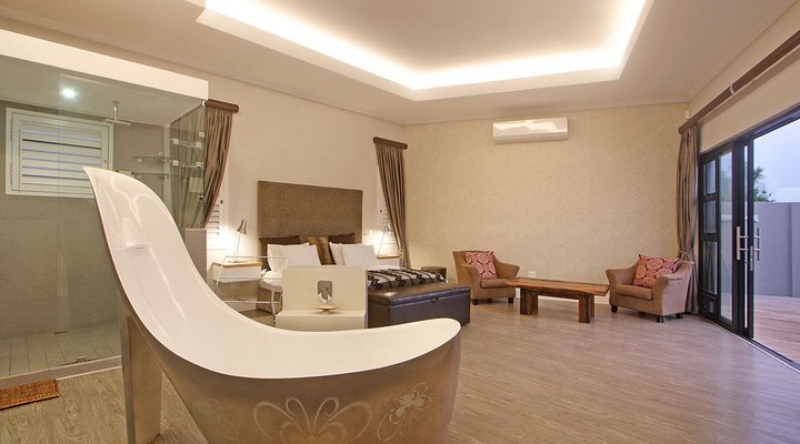 Canal Villa