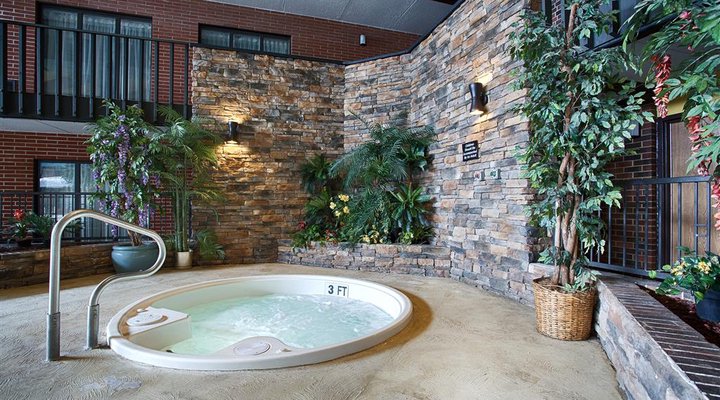 Best Western Starlite Village